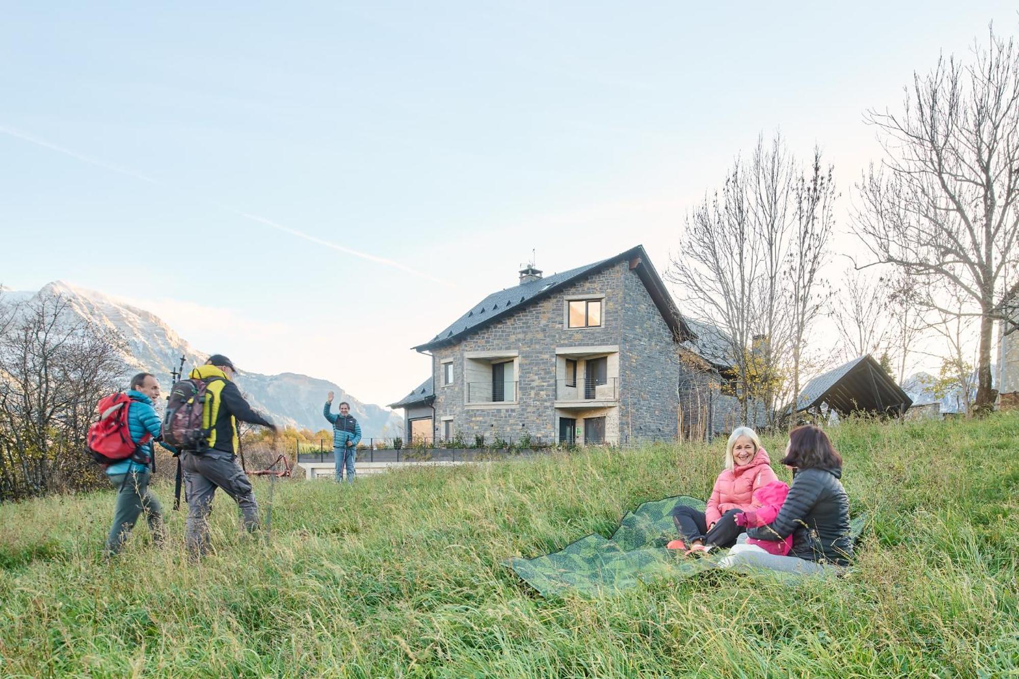 Casa De La Paz En El Valle De Tena Sandiniés Exteriér fotografie